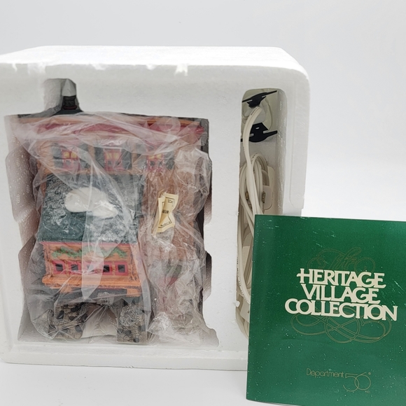 Department 56 North Pole Series Elves Trade School - Picture 3 of 7